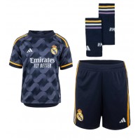 Real Madrid David Alaba #4 Bortedraktsett Barn 2023-24 Kortermet (+ Korte bukser)